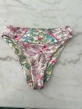 Hurley Women’s Floral Print Bikini Bottoms in Pink/Multi